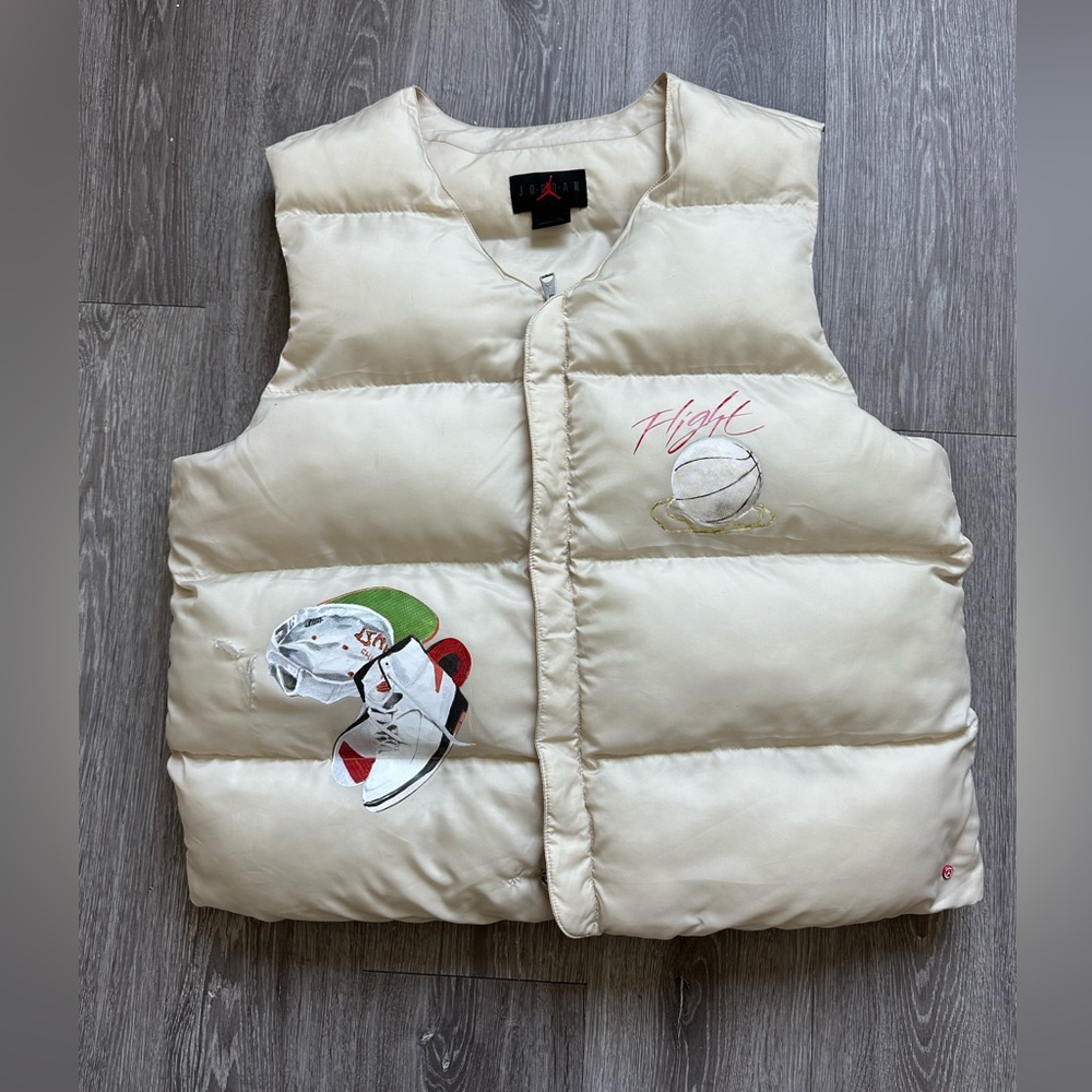 Jordan Flight Artist Series Cream Puffer Vest - XL